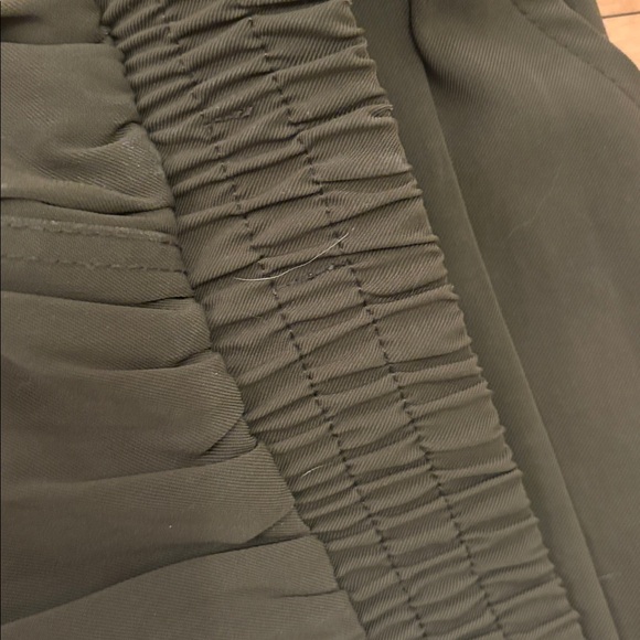 Max Studio Olive pants - Picture 5 of 8